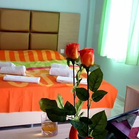 Hotel White Rose *