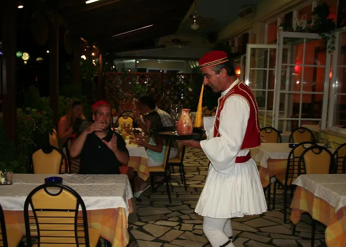 White Rose * Olympiakí Aktí