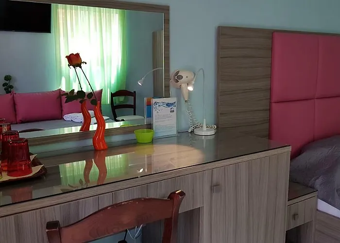 White Rose Hotel Olympiakí Aktí