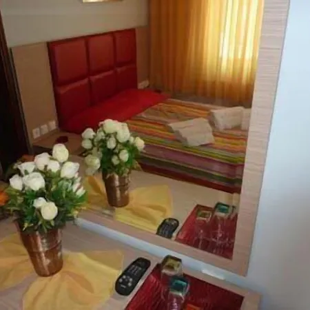 White Rose Отель Олимпиаки-Акти