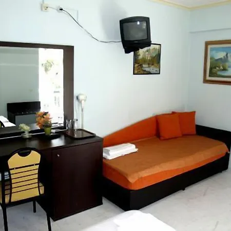 White Rose Отель *