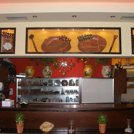 White Rose * Olympiakí Aktí