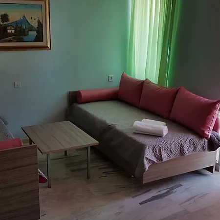 White Rose Отель *