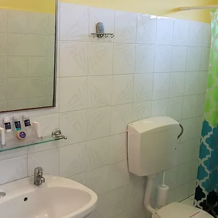 White Rose Отель *