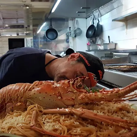 Отель White Rose *