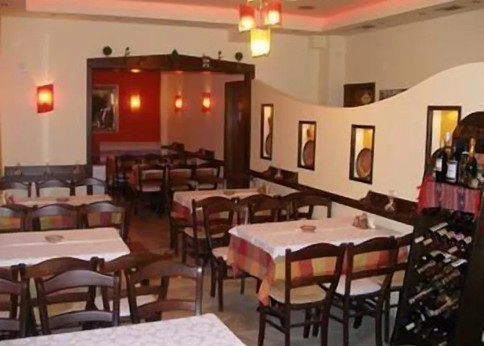 Hotel White Rose Olympiakí Aktí