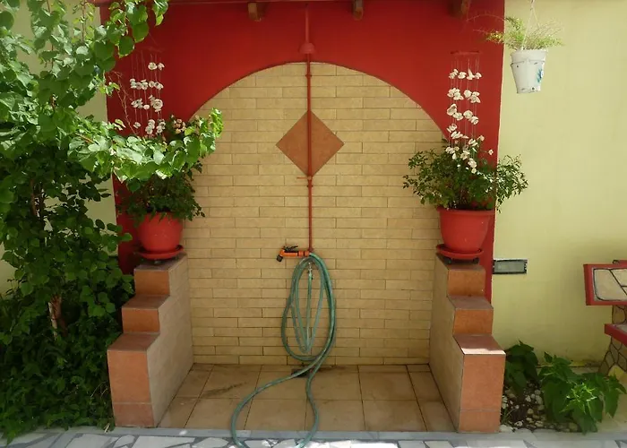 Hotel White Rose Olympiakí Aktí