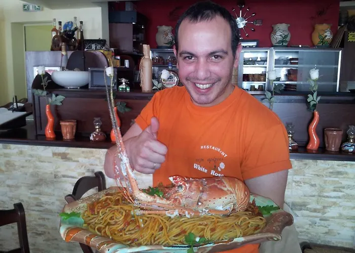 Hotel White Rose Olympiakí Aktí